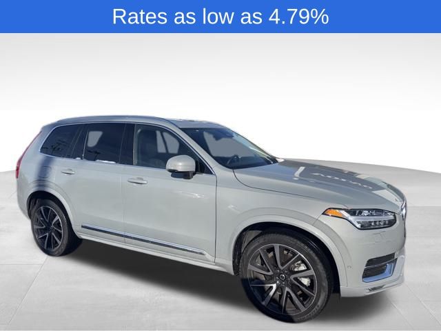 2024 Volvo XC90 Plus's photo