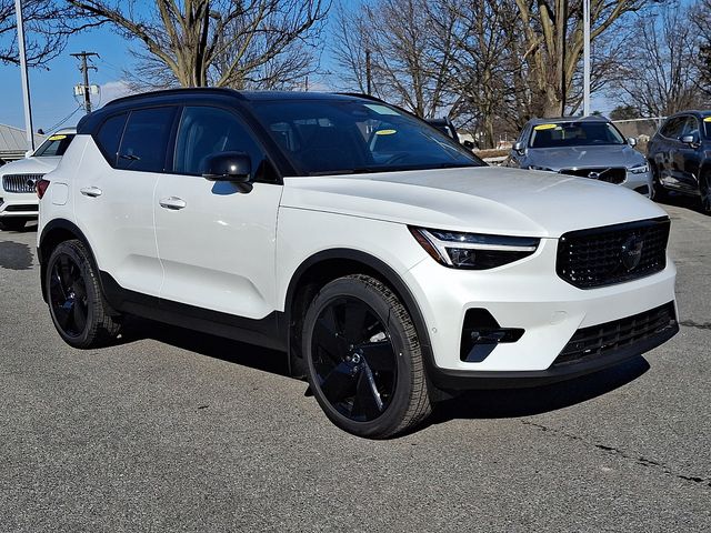 2026 Volvo XC40 SUV 