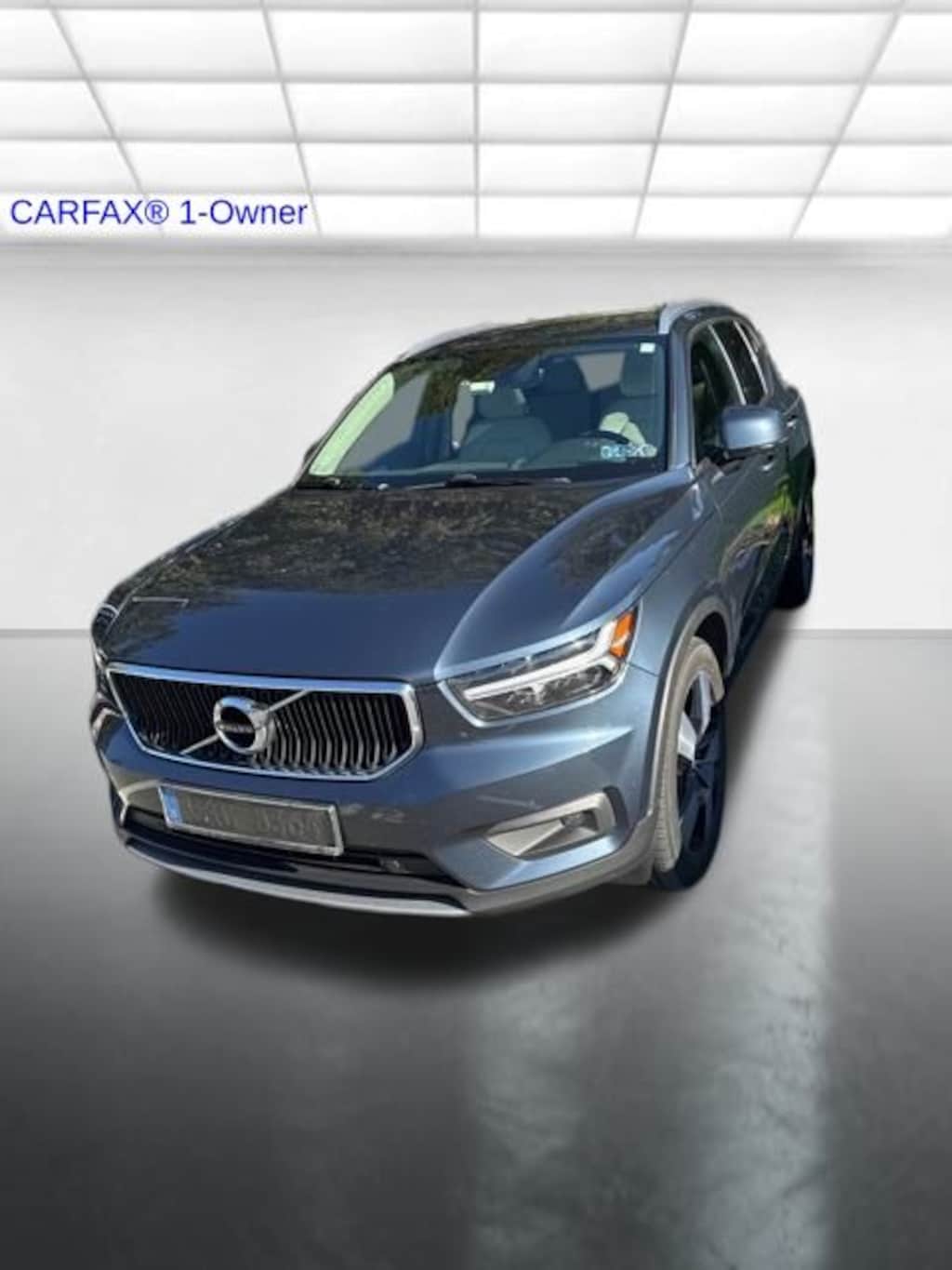 Used 2021 Volvo XC40 Momentum SUV