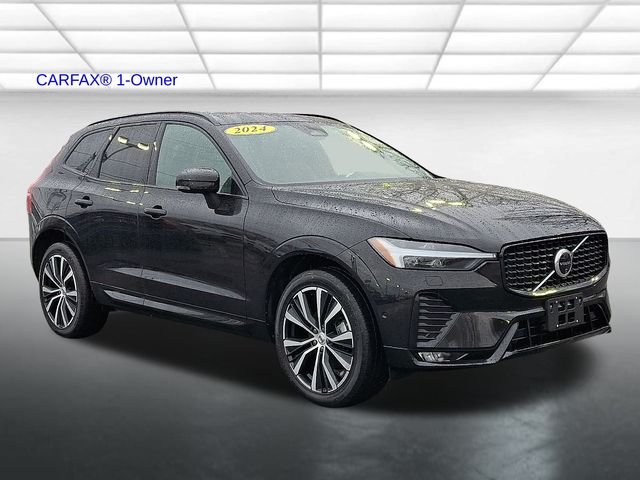 2024 Volvo XC60 Plus's photo