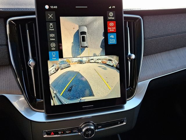 2026 Volvo XC90 Ultra - Photo 13