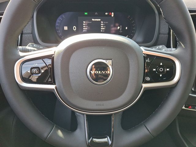 2026 Volvo XC90 Plus - Photo 16