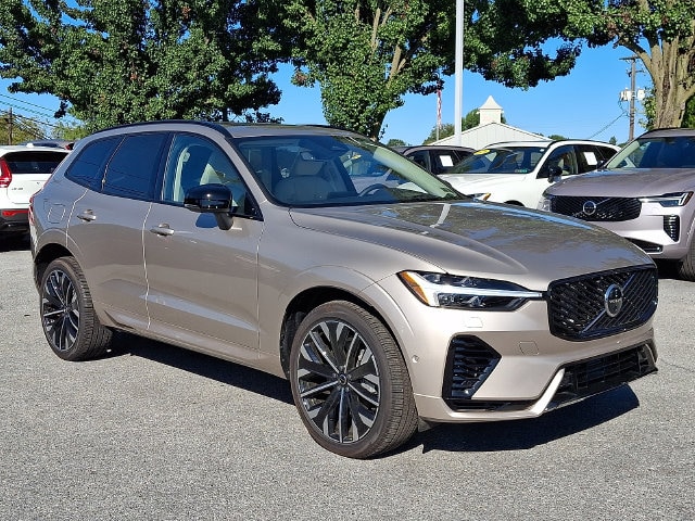 2026 Volvo XC60 plug-in hybrid