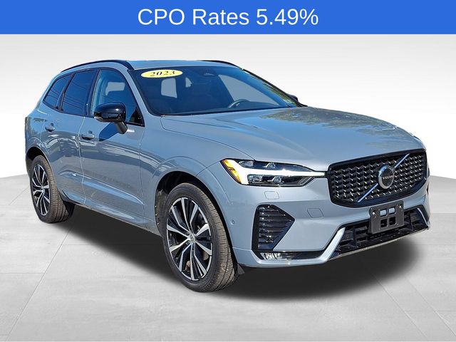 2023 Volvo XC60 B5 Plus Dark Theme AWD's photo