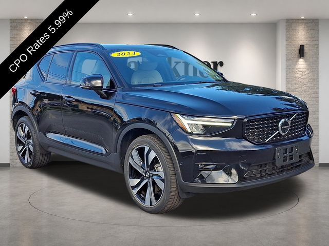 2024 Volvo XC40