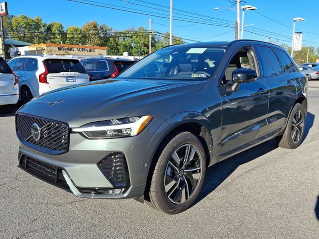 New 2026 Volvo XC60 B5 Plus SUV