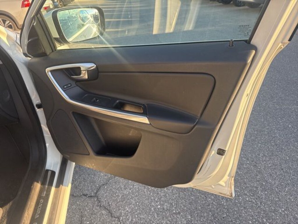 Used 2015 Volvo XC60 T5 Premier SUV