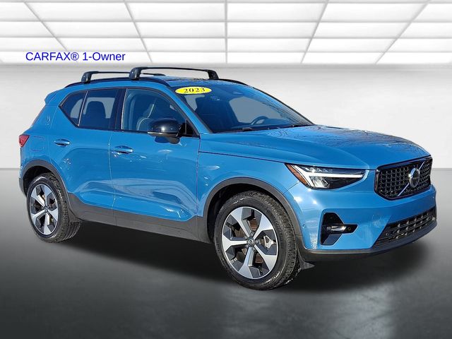 2023 Volvo XC40 Plus's photo