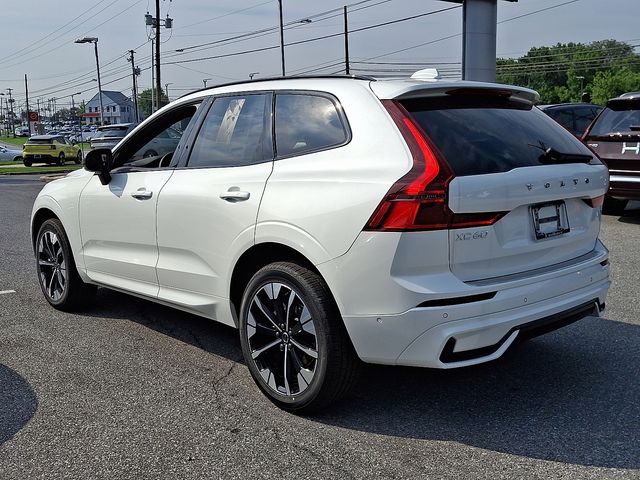 2026 Volvo XC60 B5 Plus photo 3
