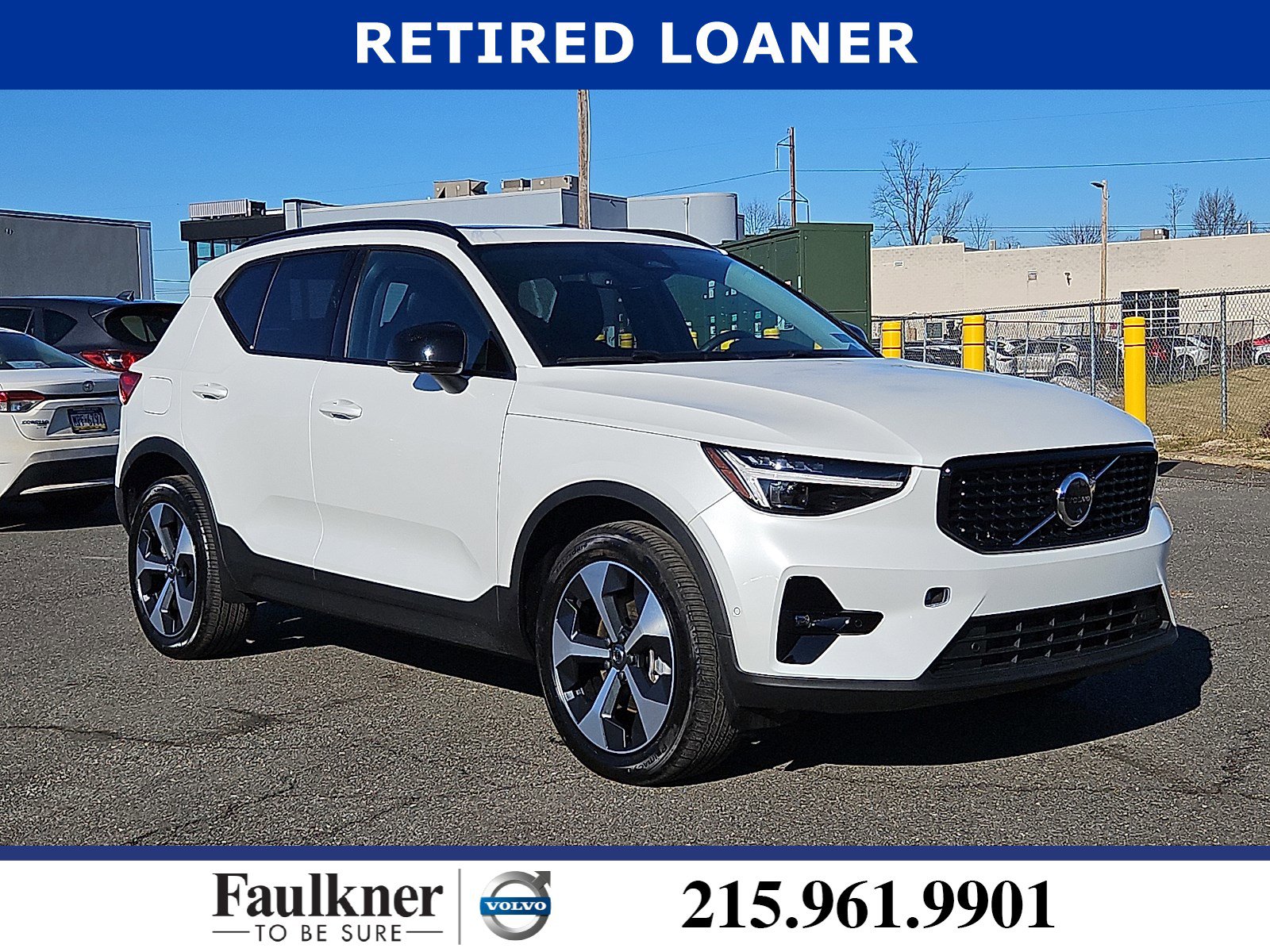 2026 Volvo XC40 B5 Plus Dark AWD's photo