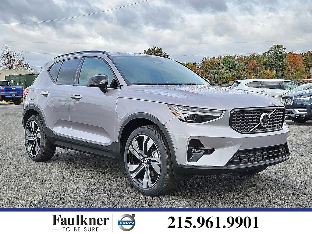 New 2026 Volvo XC40 B5 Ultra SUV