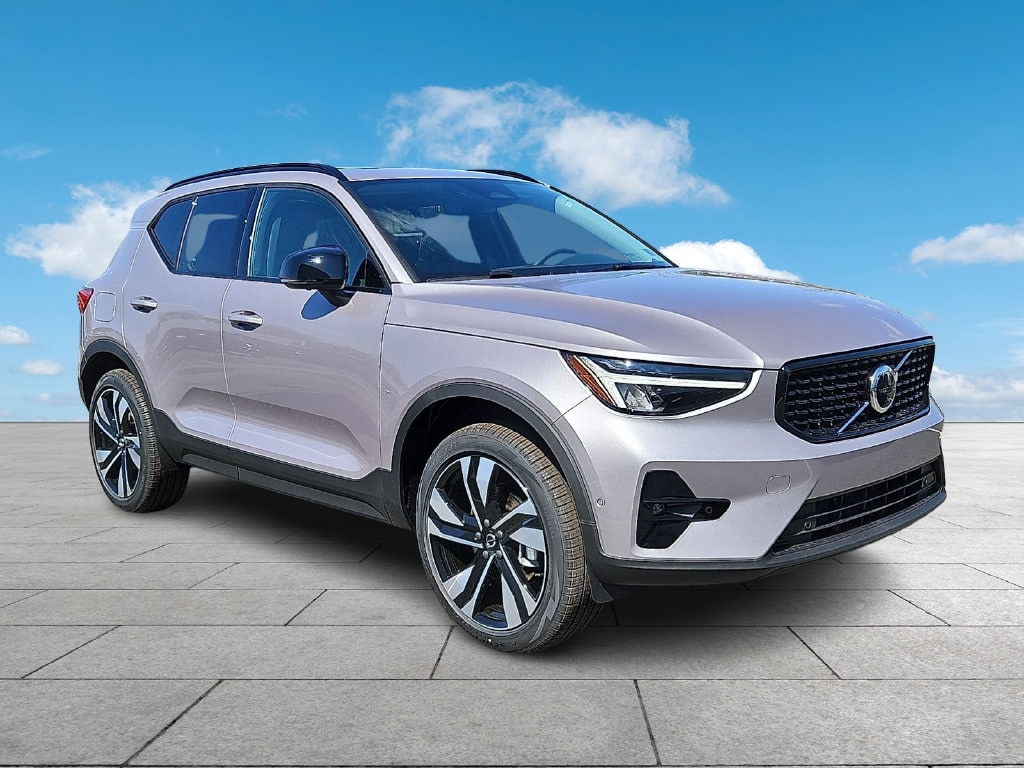 2026 Volvo XC40 Plus
