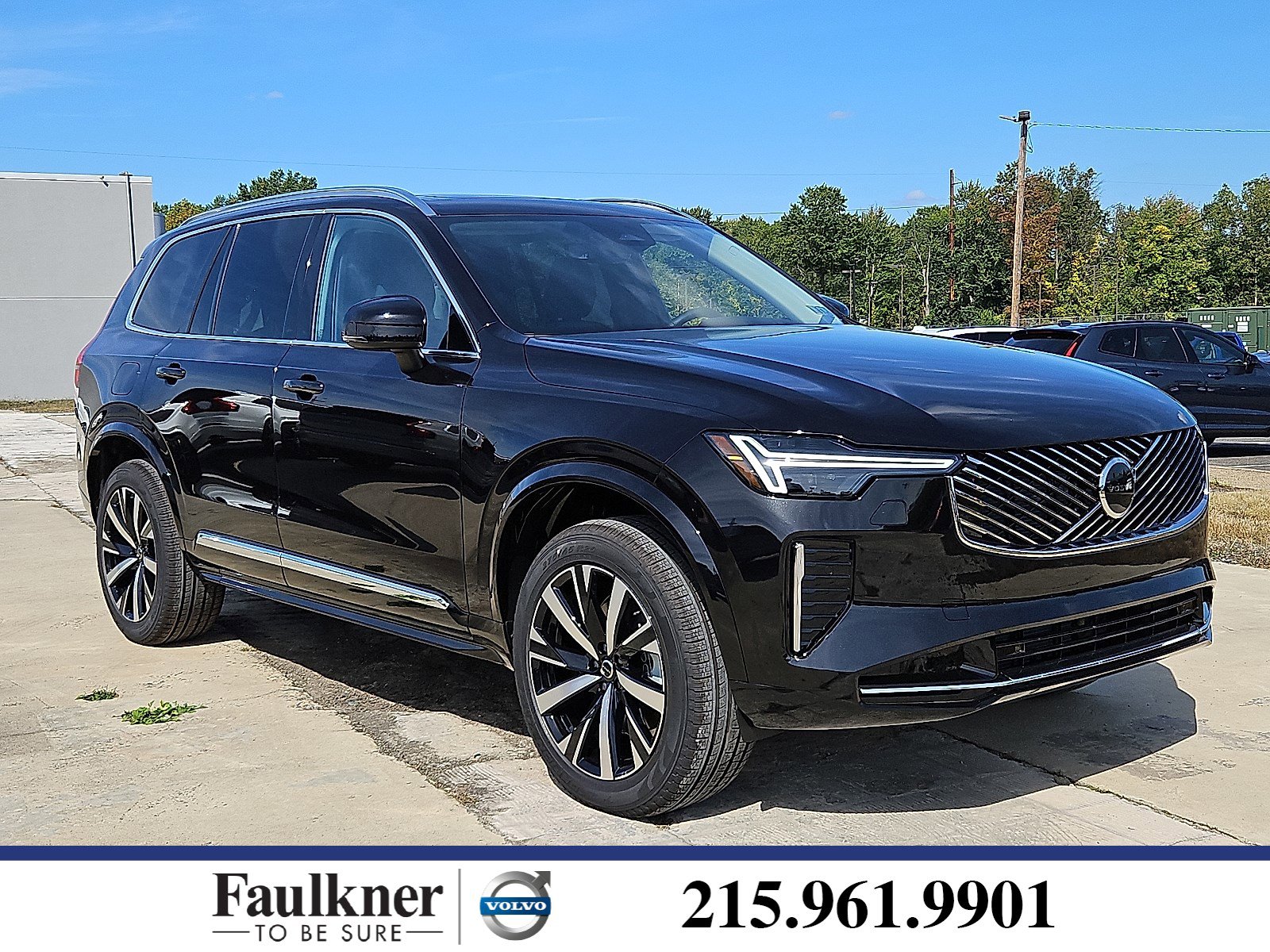 2026 Volvo XC90 Core's photo