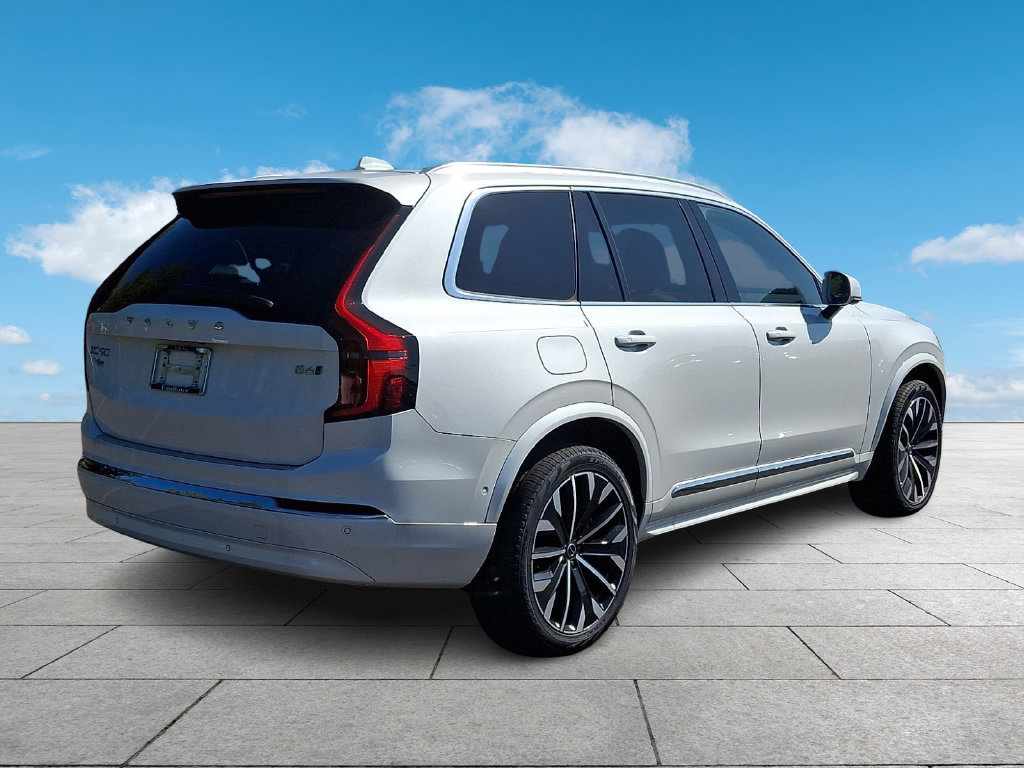 2026 Volvo XC90 Plus - Photo 6