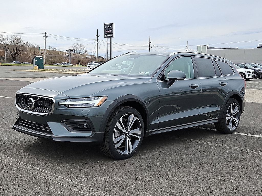 New 2026 Volvo V60 Cross Country B5 Plus Wagon