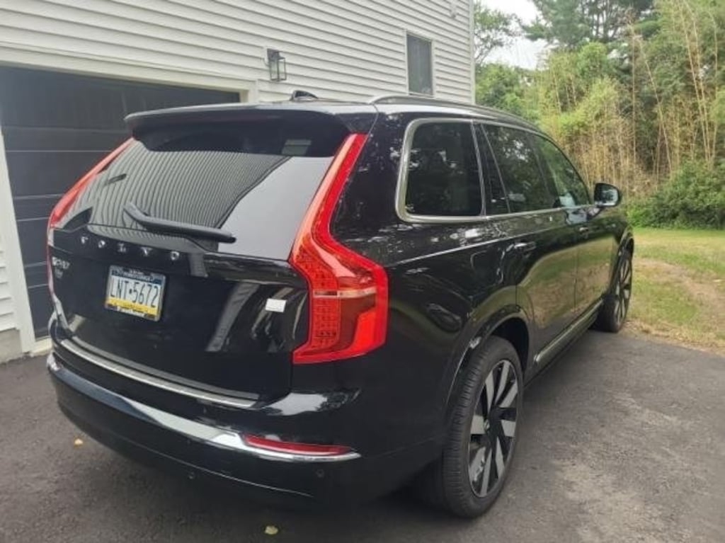 Certified 2024 Volvo XC90 plug-in hybrid T8 Plus Bright 7-Seater SUV