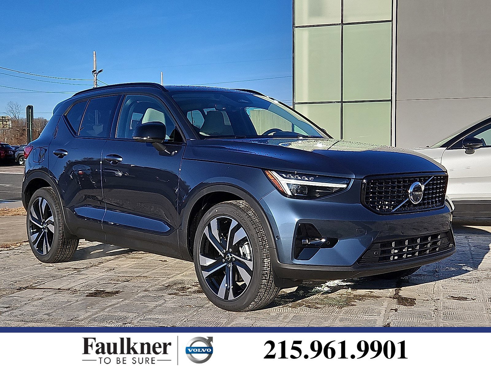 2026 Volvo XC40 Ultra's photo
