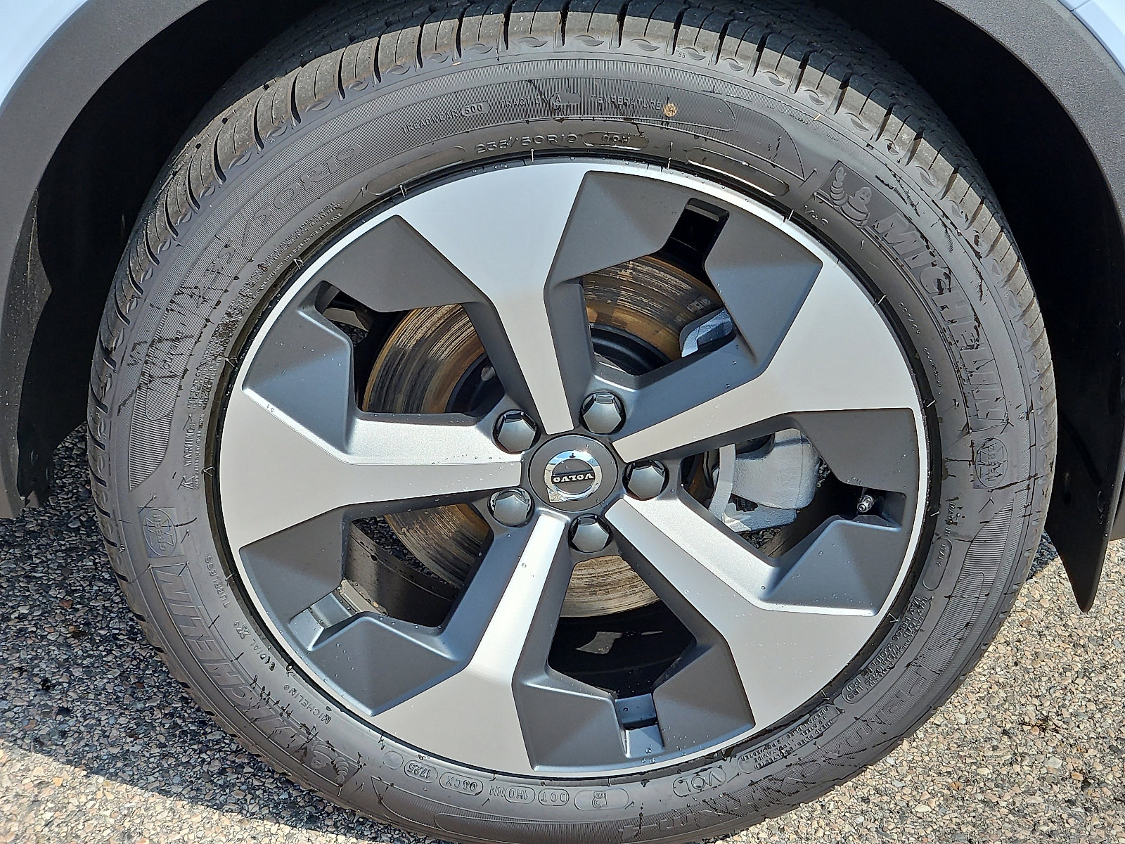 2026 Volvo XC40 Plus - Photo 7
