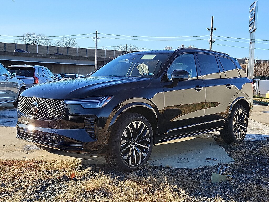 New 2026 Volvo XC90 B6 Ultra Dark Theme 6-Seater SUV