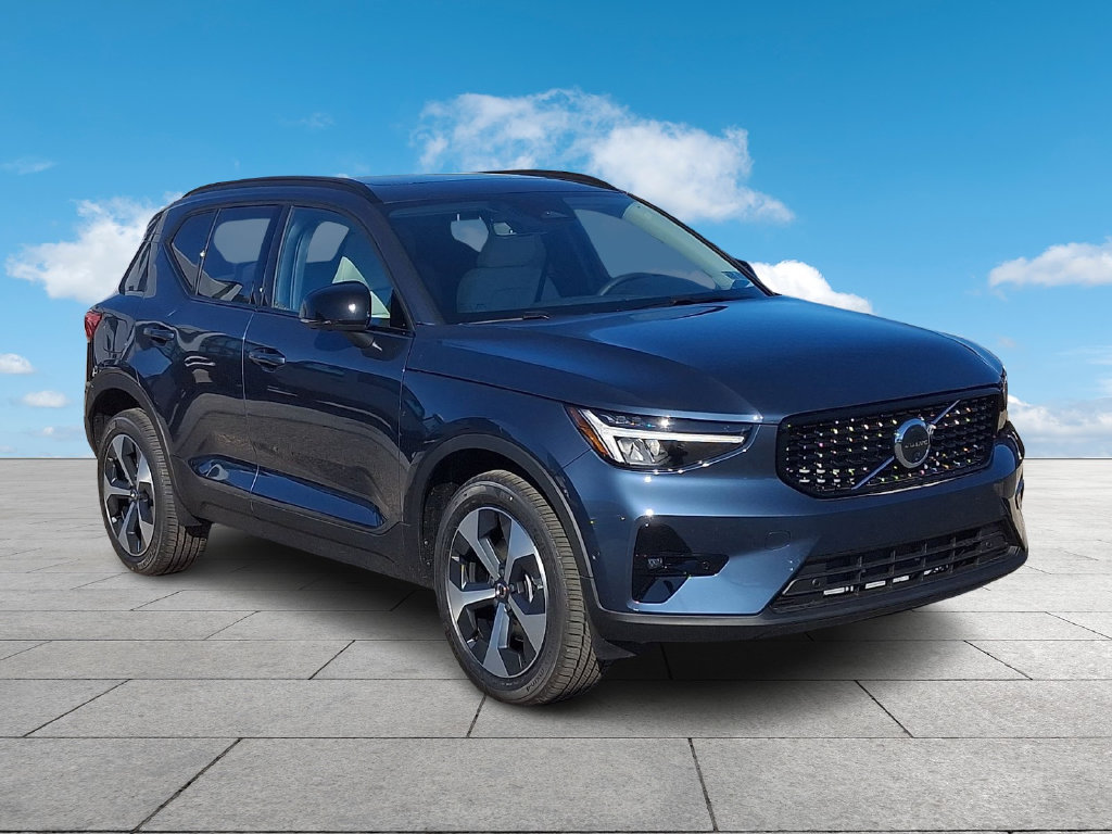 2026 Volvo XC40 Plus