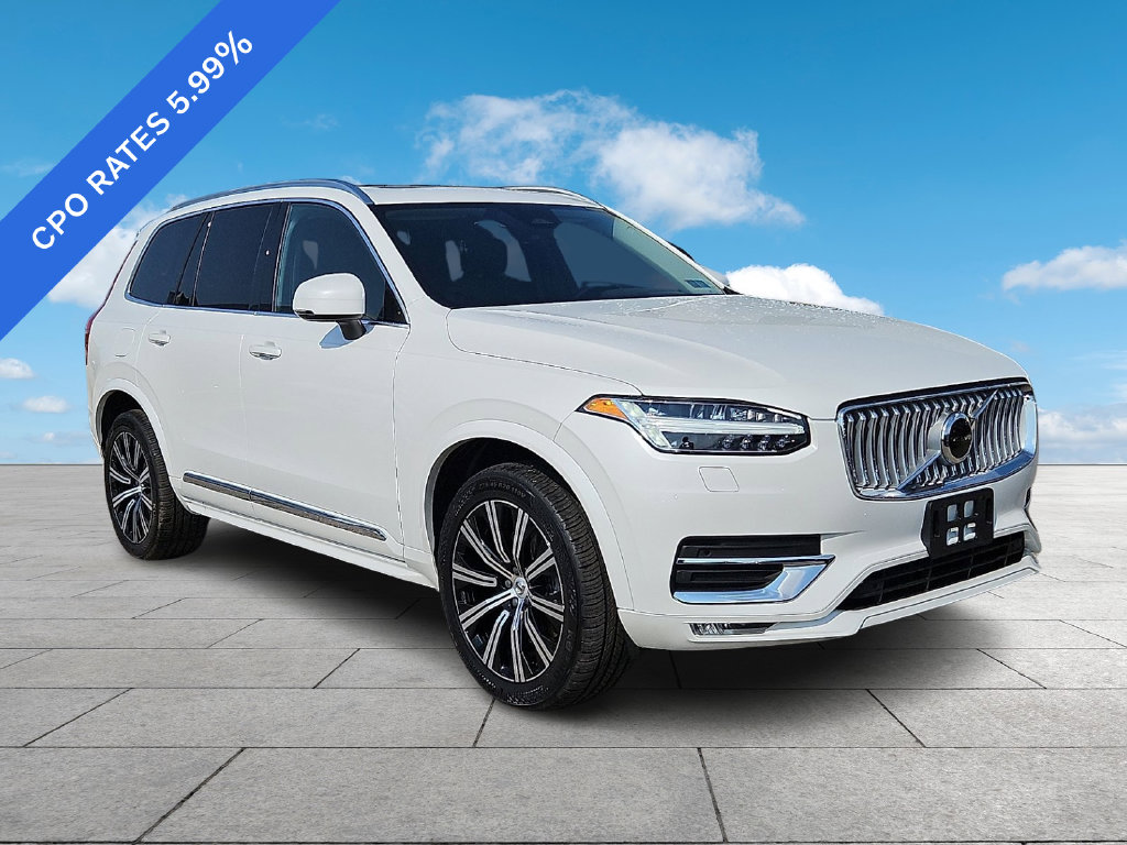 2025 Volvo XC90 B6 Core SUV