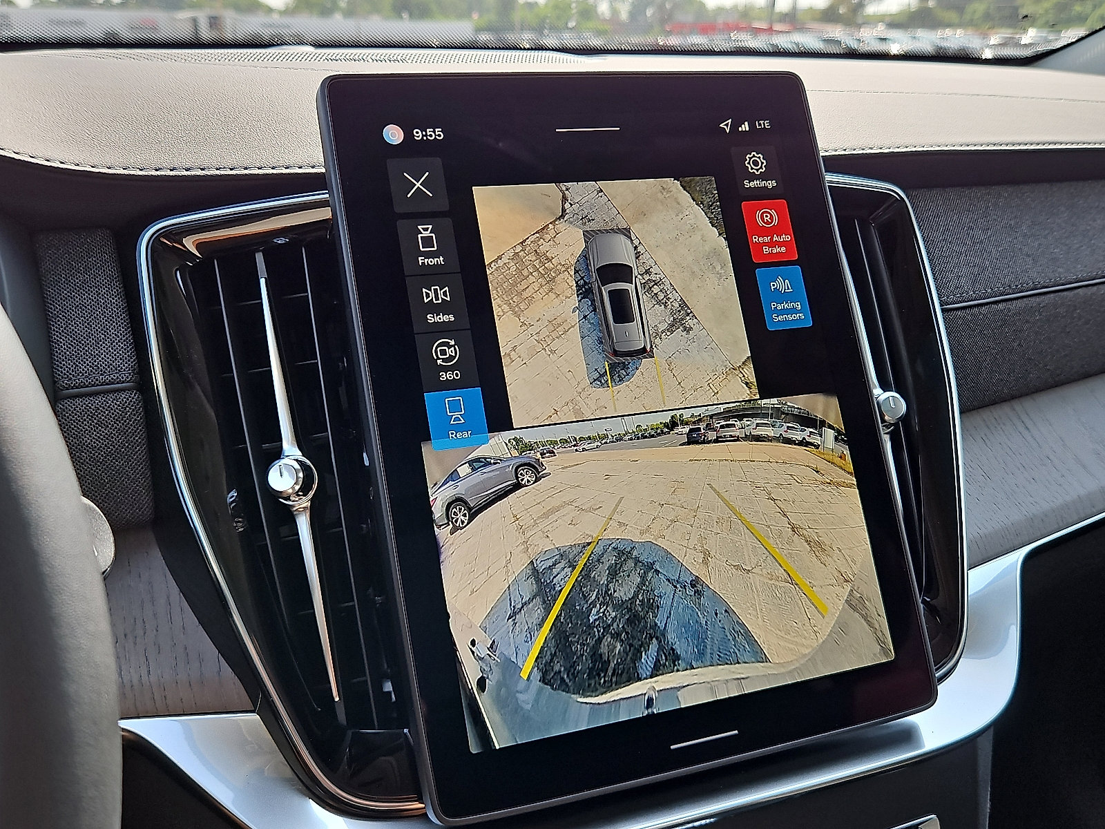 2026 Volvo XC90 Ultra - Photo 17