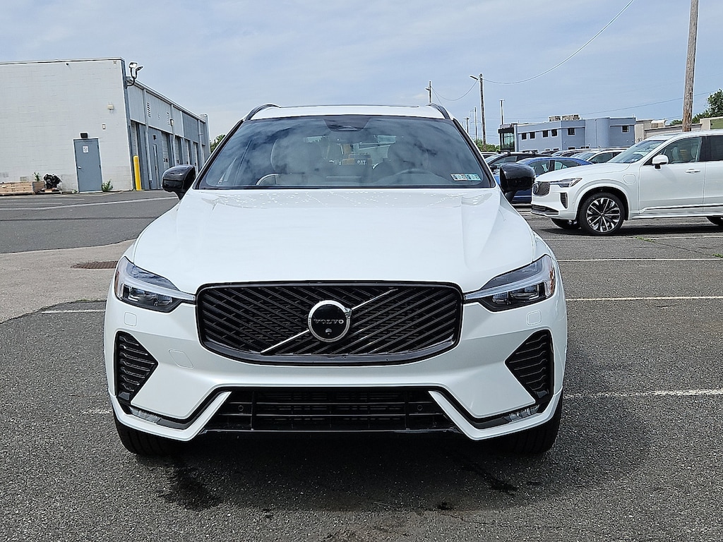 New 2026 Volvo XC60 B5 Plus SUV