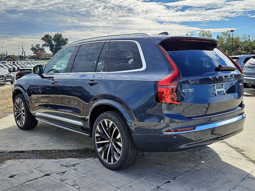 New 2026 Volvo XC90 B6 Plus 7-Seater SUV