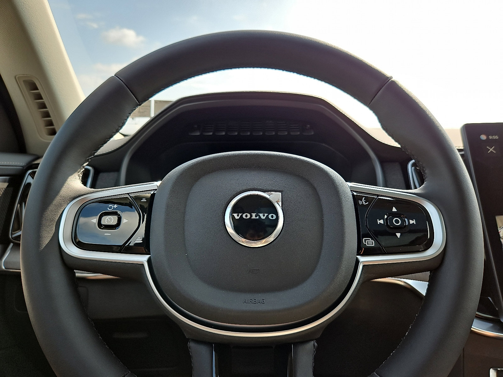 2026 Volvo XC90 Ultra - Photo 18