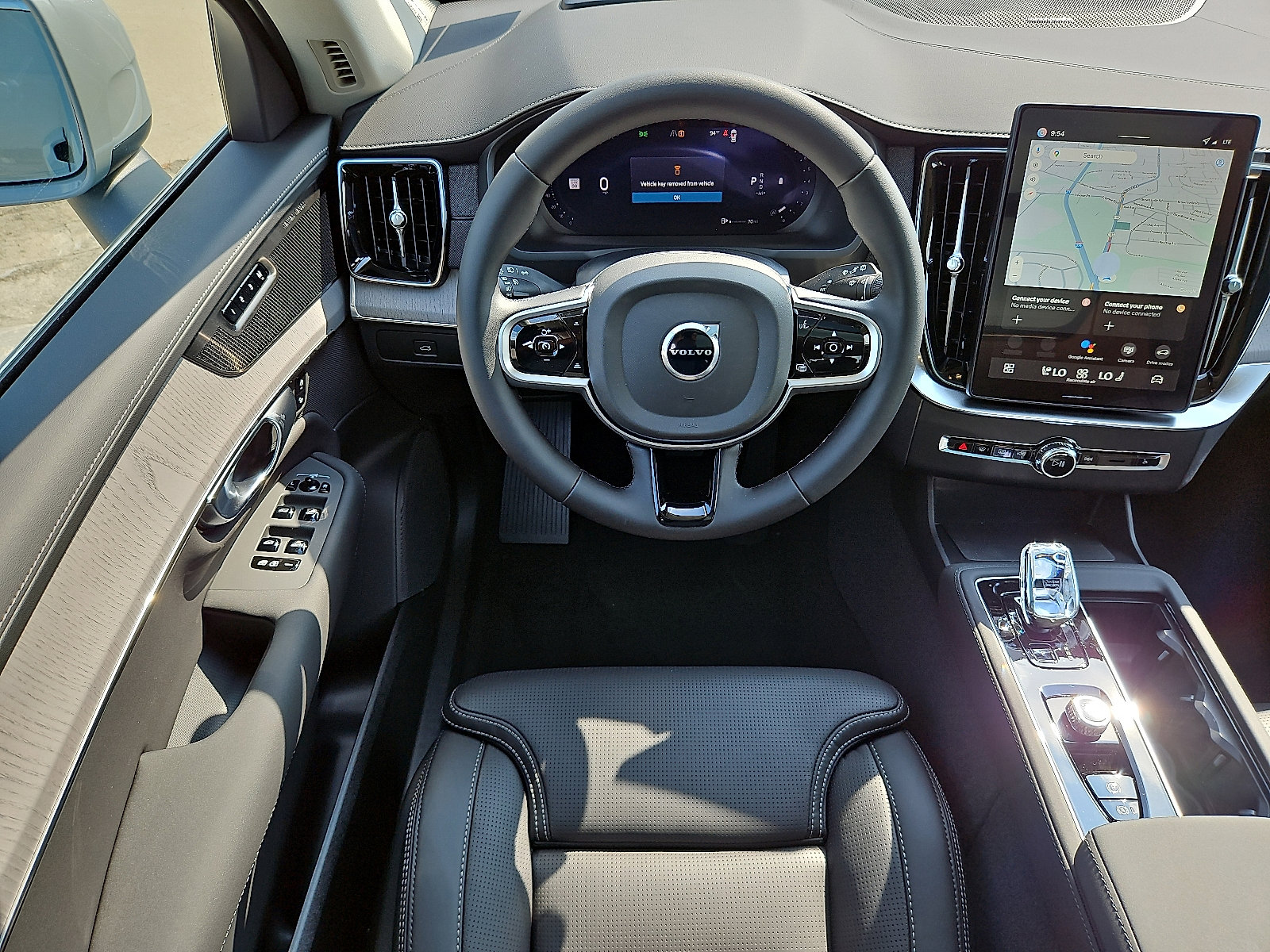 2026 Volvo XC90 Ultra - Photo 9