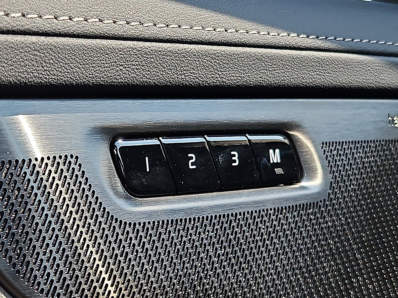 2026 Volvo XC90 Ultra - Photo 21
