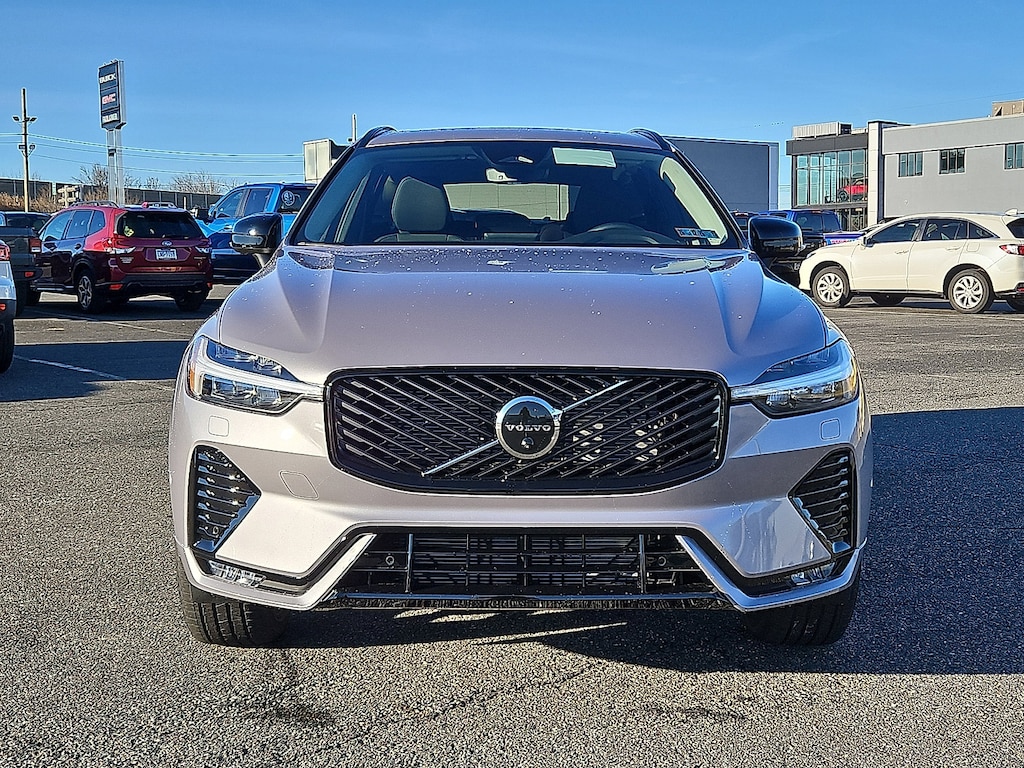 New 2026 Volvo XC60 B5 Plus SUV