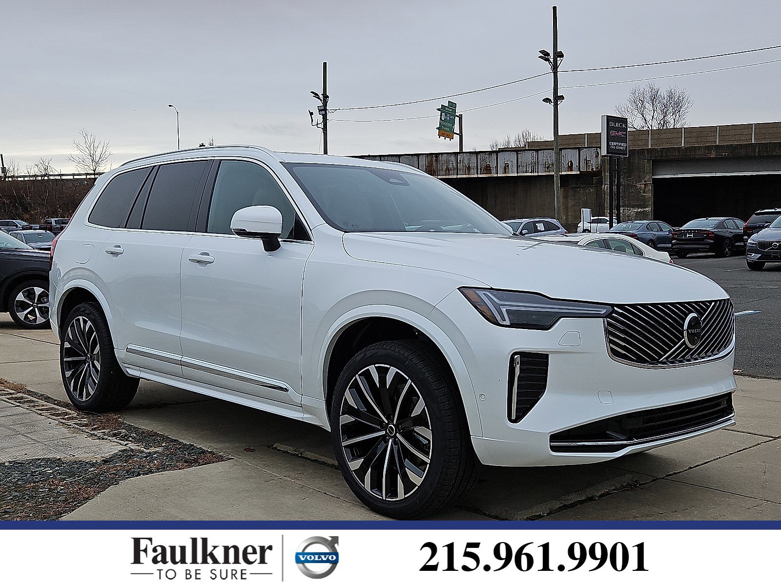 2026 Volvo XC90 Plus's photo