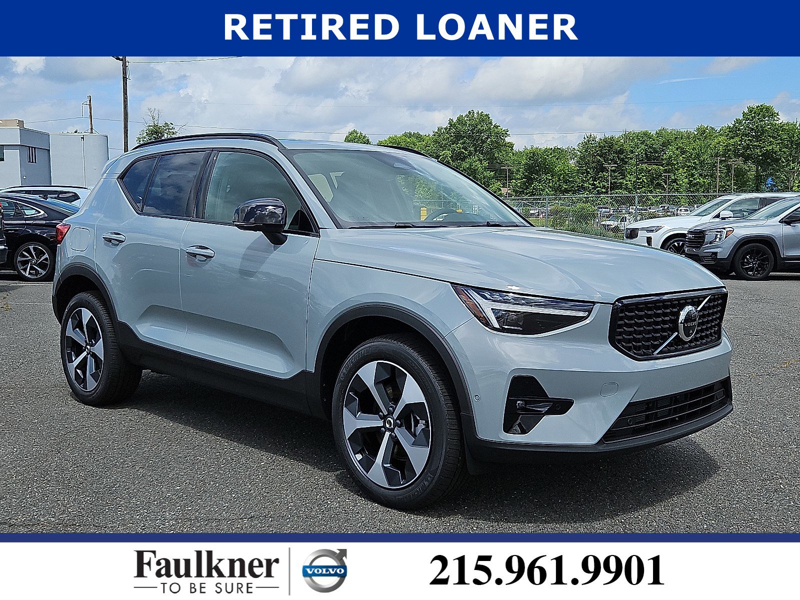 2026 Volvo XC40 B5 Plus Dark AWD's photo