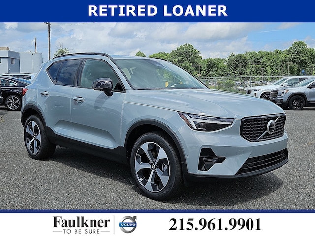 2026 Volvo XC40 B5 Plus SUV