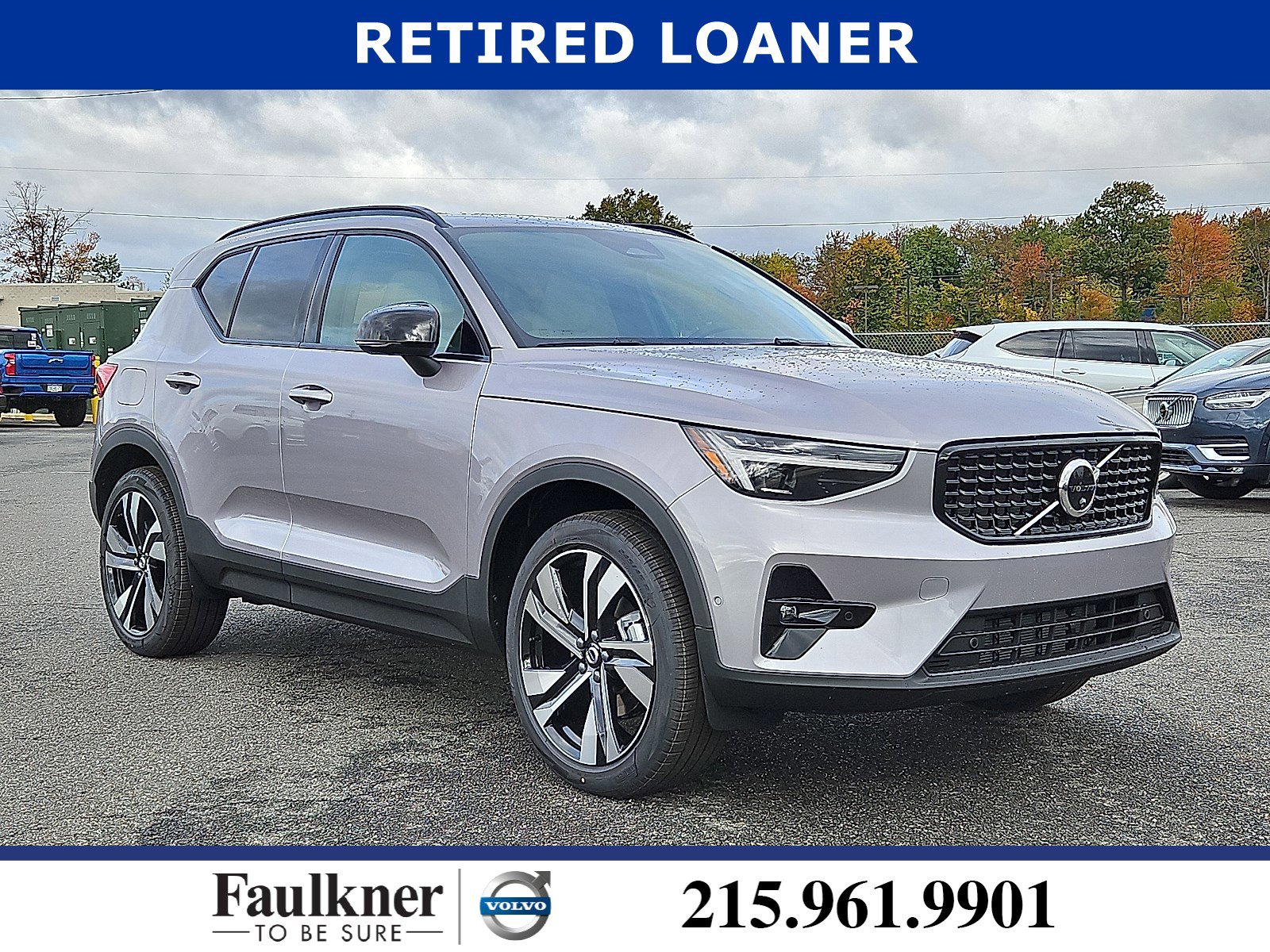 2026 Volvo XC40 B5 Ultra Dark AWD's photo