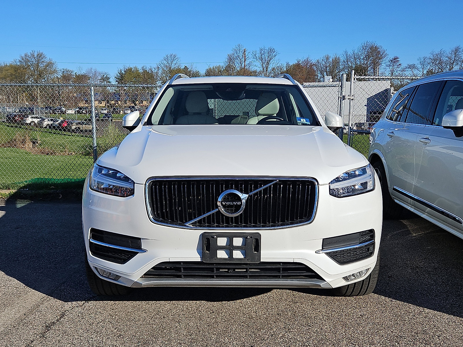Used 2018 Volvo XC90 Momentum with VIN YV4102XK0J1349045 for sale in Feasterville-Trevose, PA