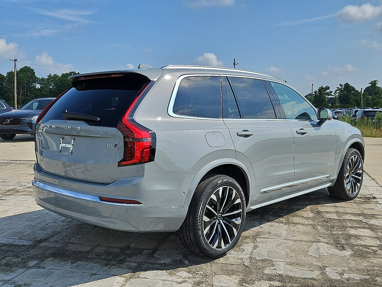 2026 Volvo XC90 Ultra - Photo 6