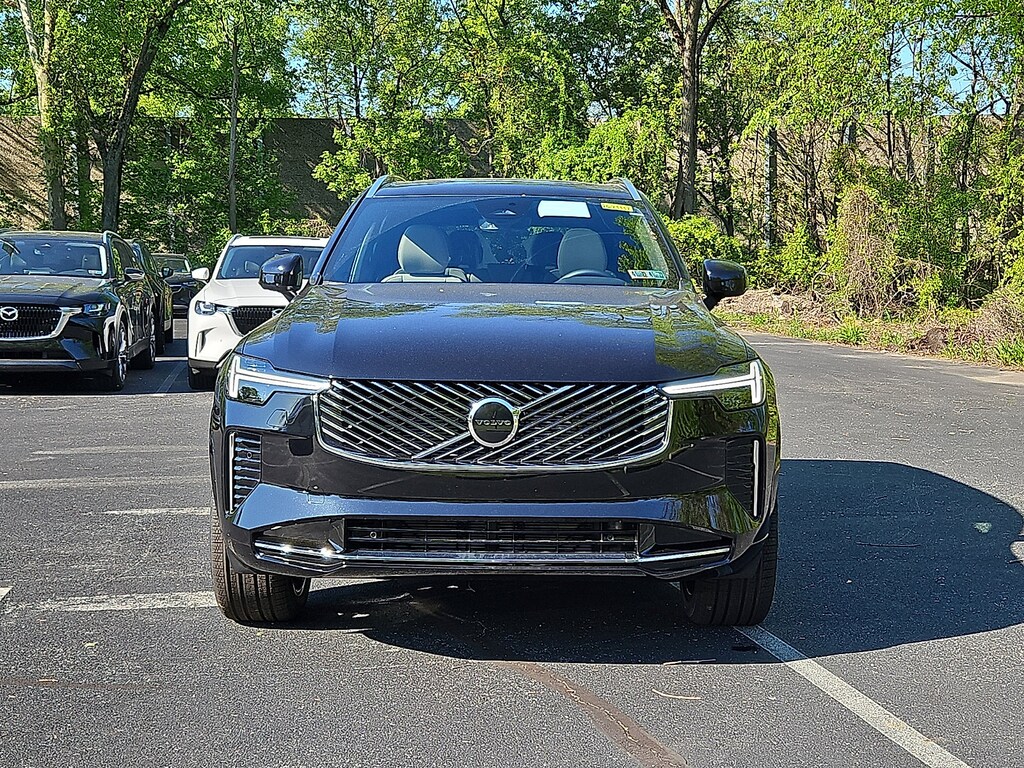 New 2026 Volvo XC90 B5 Core SUV