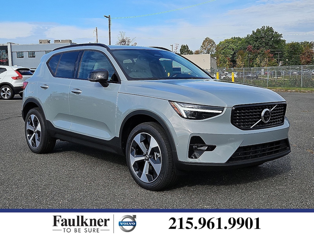New 2026 Volvo XC40 B5 Plus SUV