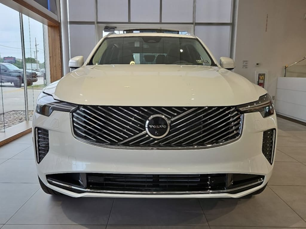 New 2025 Volvo XC90 plug-in hybrid T8 (2025.5) Ultra 7-Seater SUV