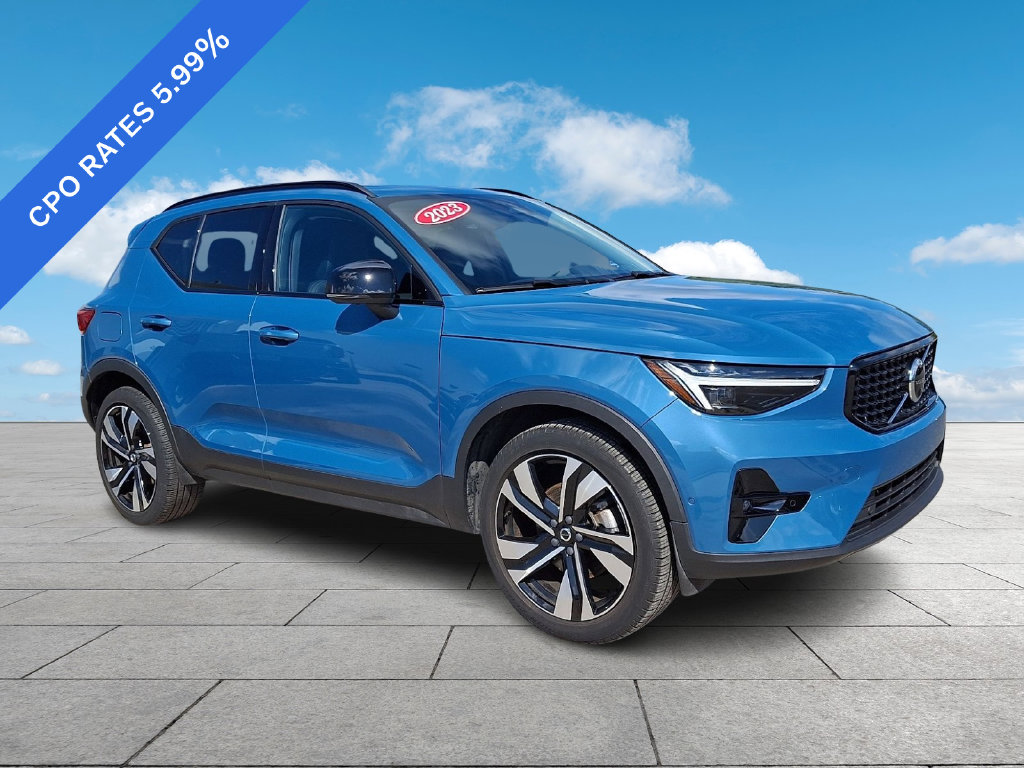 2023 Volvo XC40