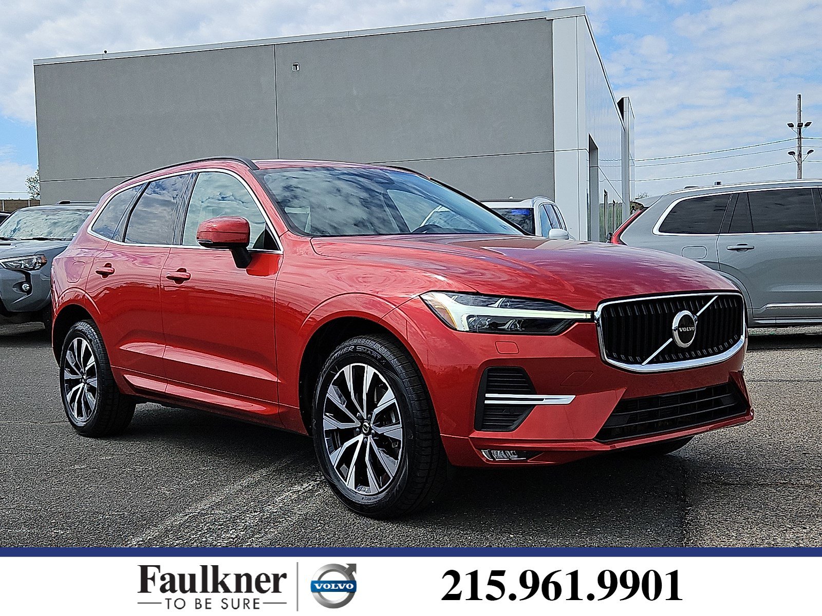 2023 Volvo XC60 B5 Core AWD's photo