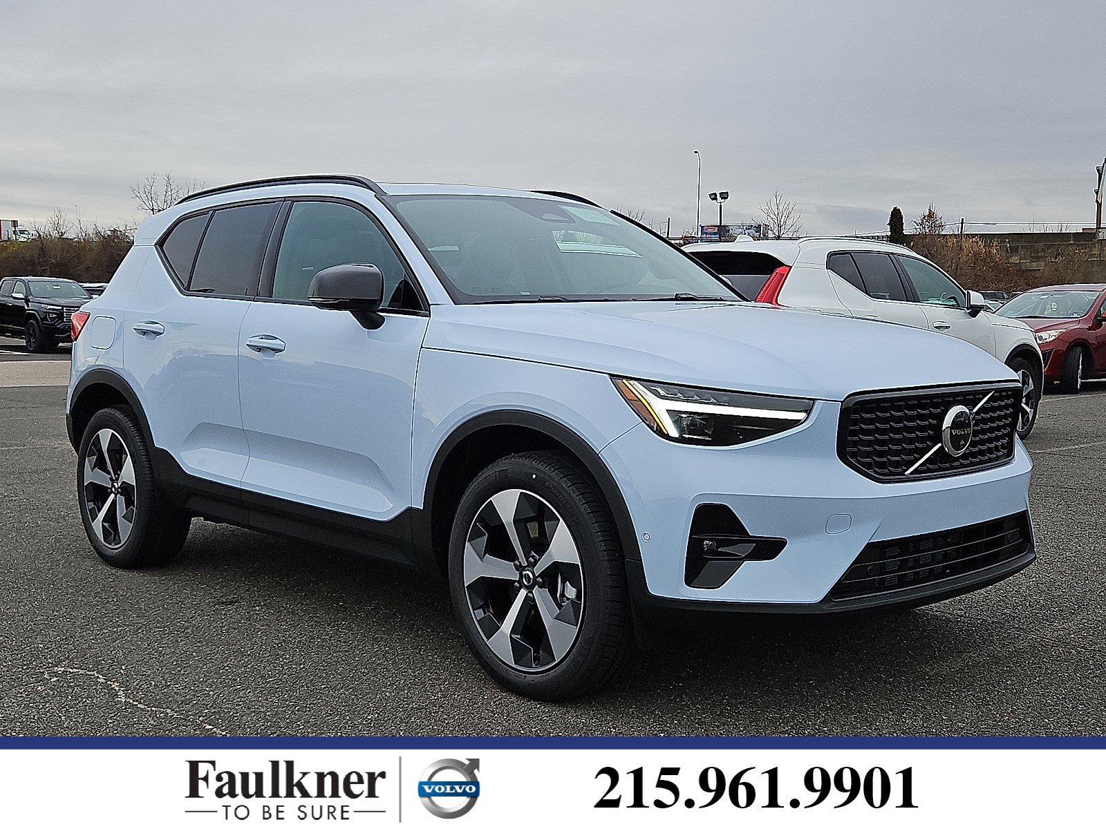 2026 Volvo XC40 Plus's photo