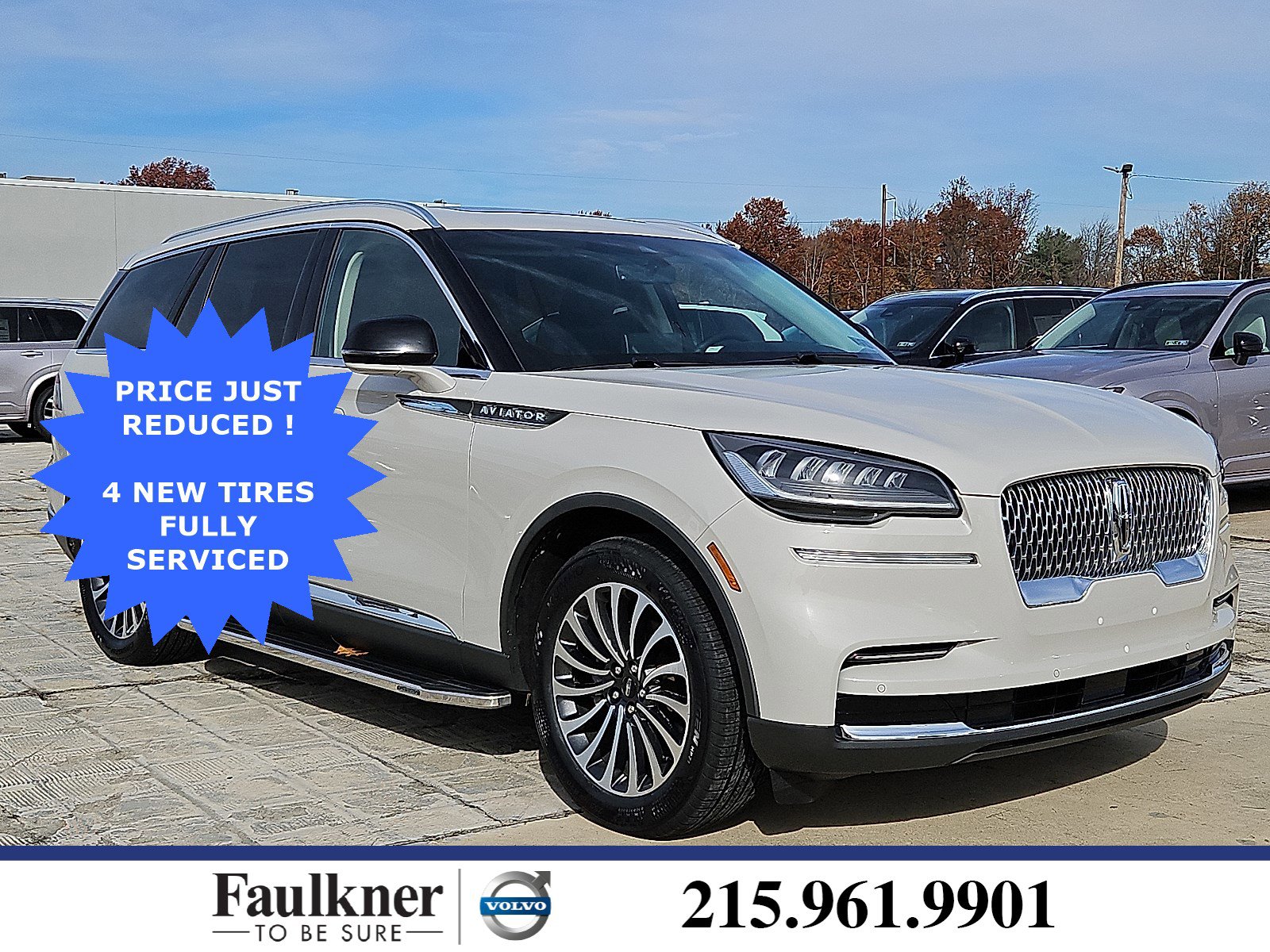 2023 Lincoln Aviator Base's photo