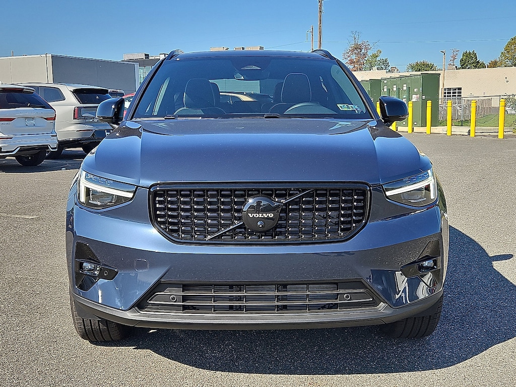 New 2026 Volvo XC40 B5 Ultra Black Edition SUV