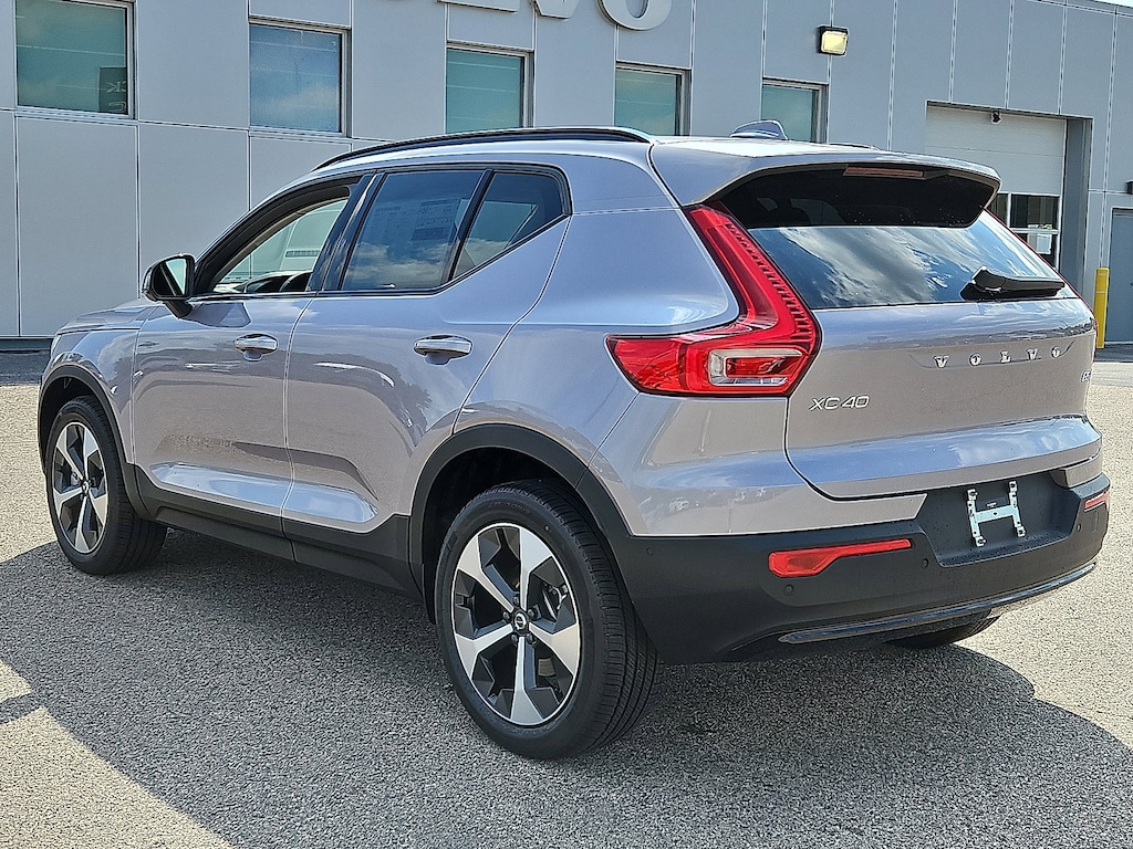 Used 2026 Volvo XC40 B5 Plus SUV