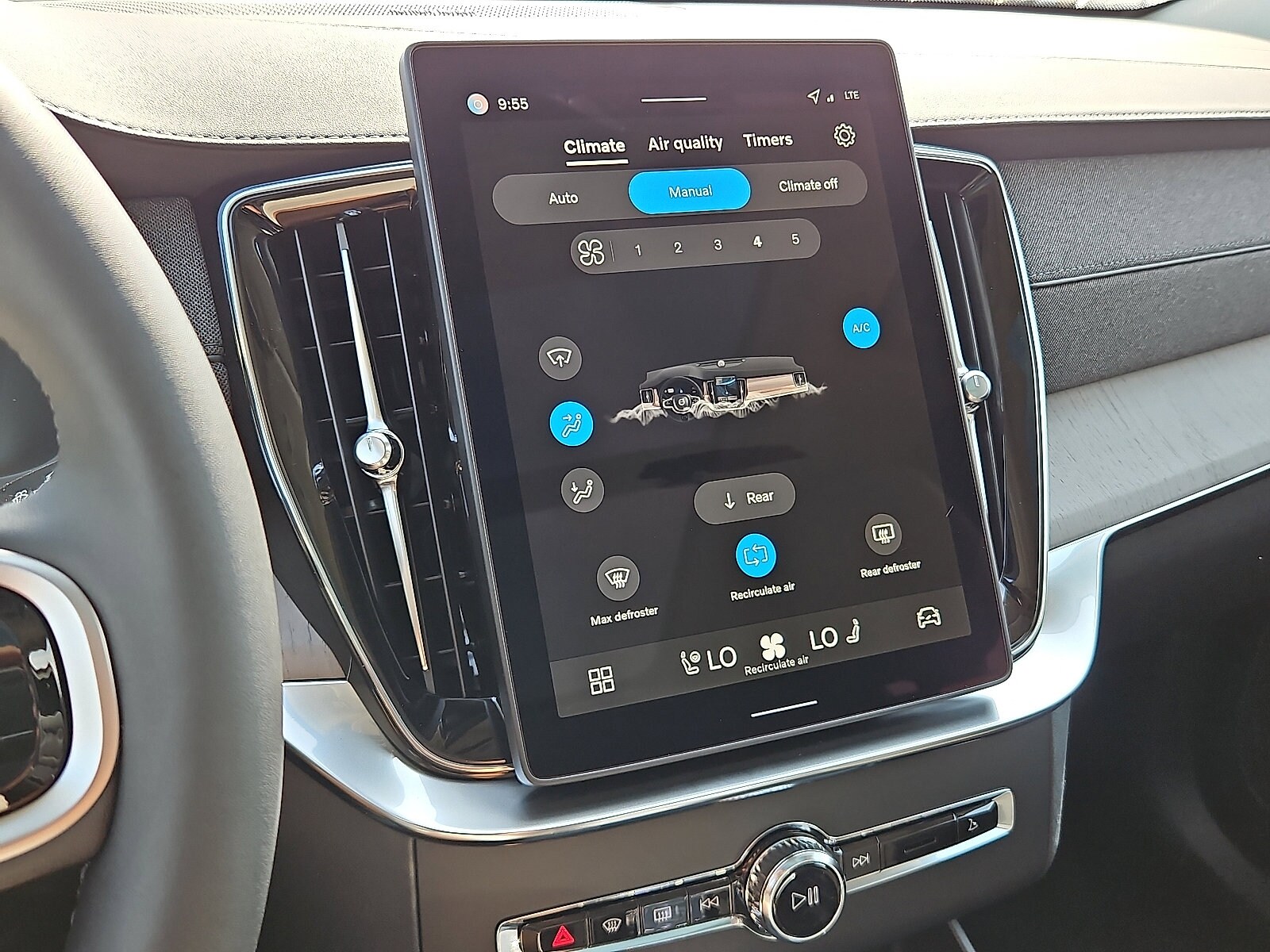 2026 Volvo XC90 Ultra - Photo 14