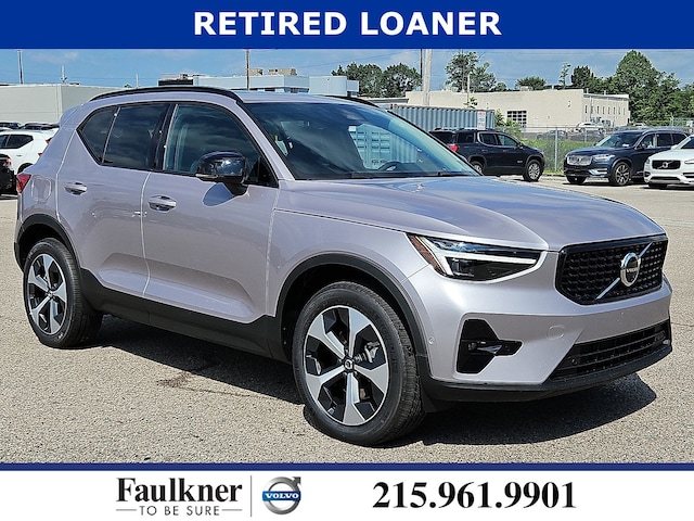 2026 Volvo XC40 B5 Plus SUV