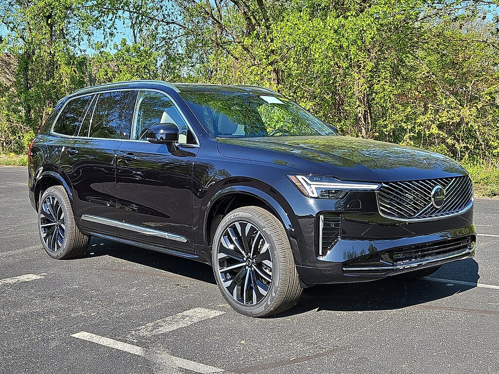 New 2026 Volvo XC90 B5 Core SUV